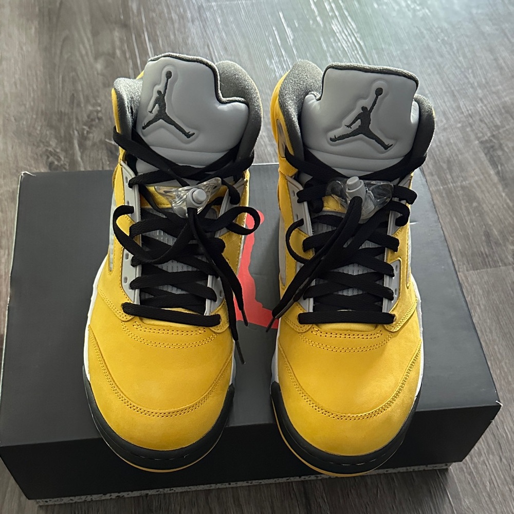 Jordan 5 “Tokyo” T23 (2025) - Picture 3 of 6